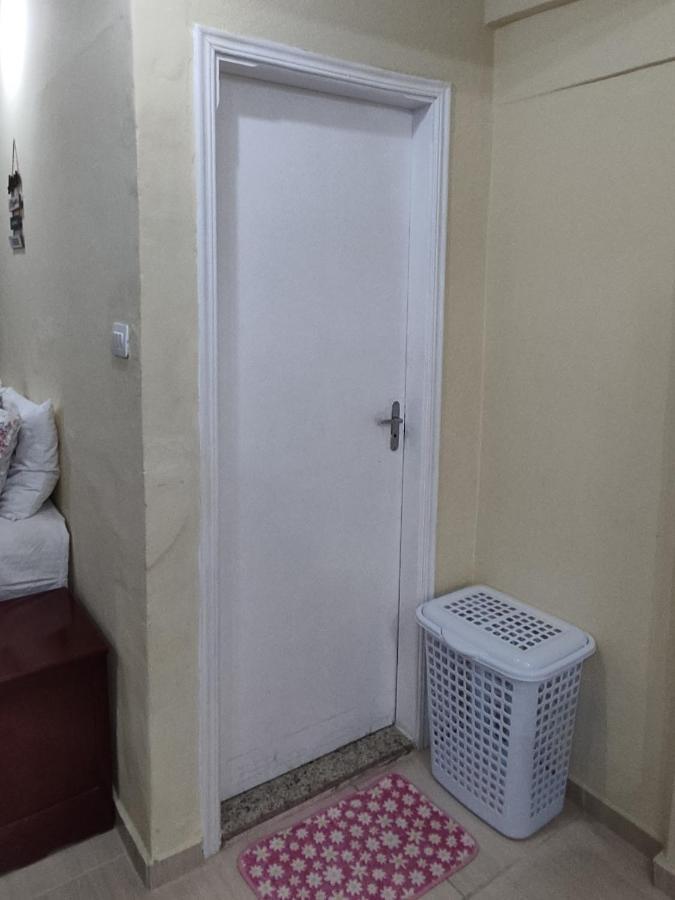 Estudio Mobiliado Em Pocos Apartment